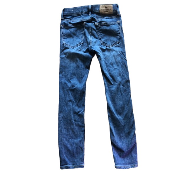 Abercrombie Kids Distressed Jeans Super Skinny Size 9/10 Slim New w/o Tags - Picture 2 of 5